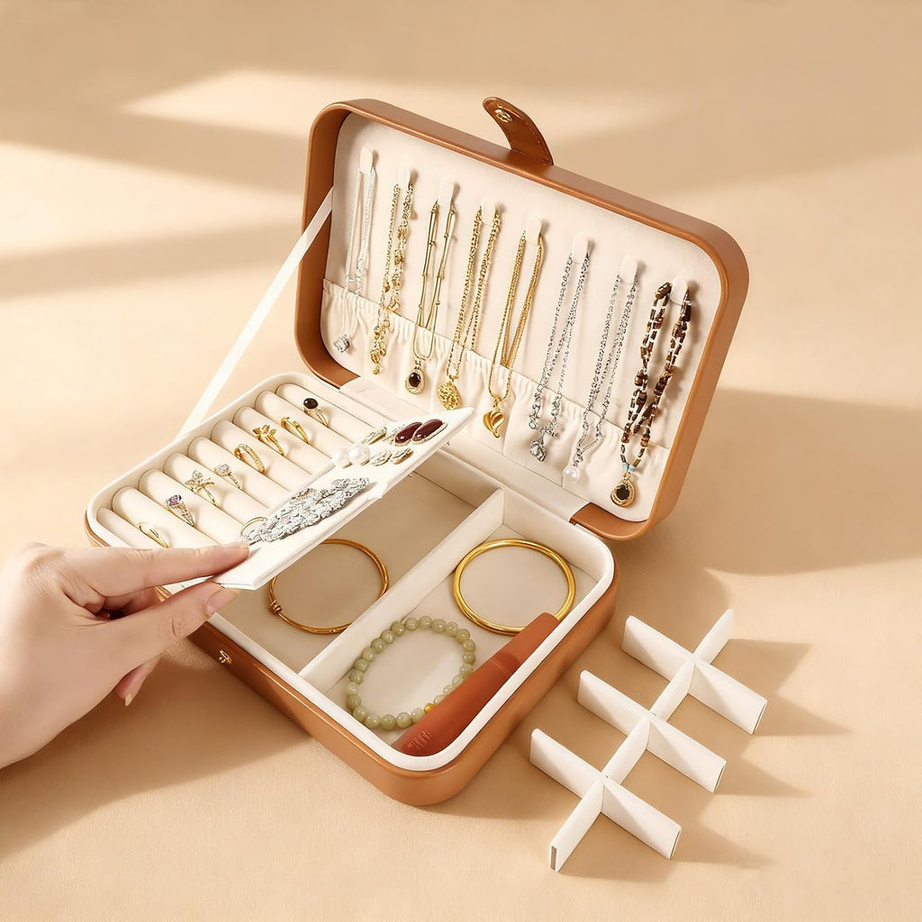 Jewelry Box, Jewelry Organizers and Storage Small Jewelry Boxes for Women Portable Jewelry Organizer Storage Holder Display for Ring Earrings Necklace (Brown)