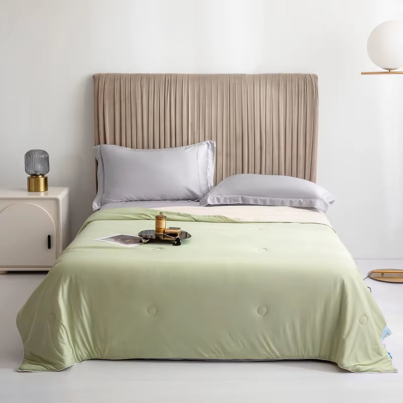 Air Condition Comforter for Summer Pure Color Ice Silk Cooling Blanket Lightweight and Smooth Twin/King Size Cold Quilt